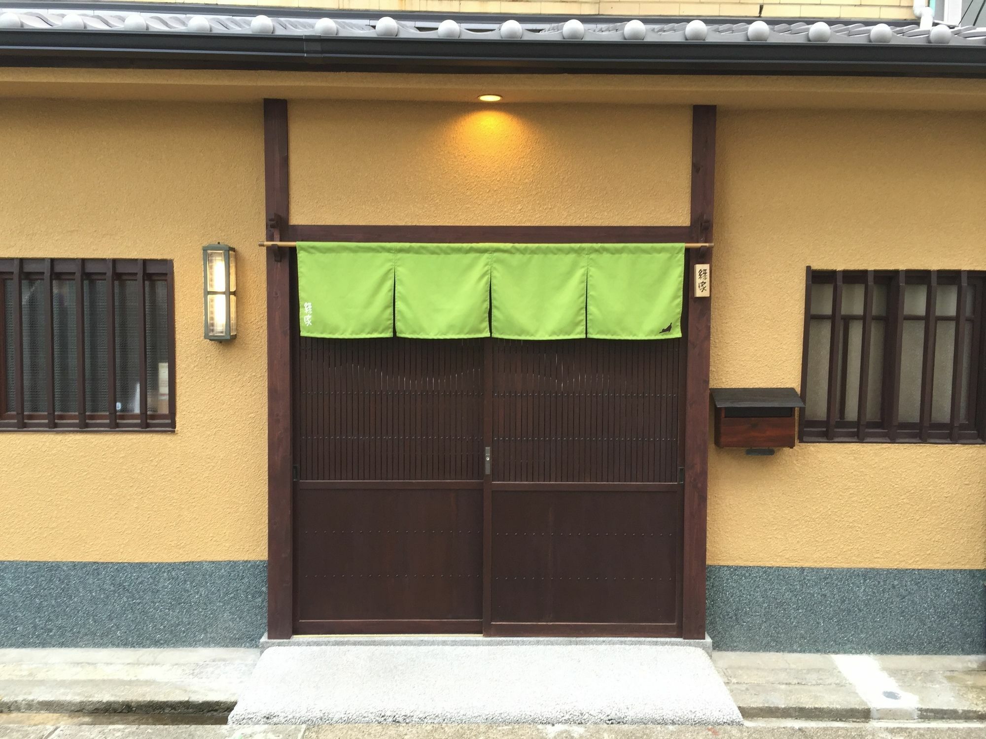 ゲストハウス君彩家 Kimidoriya Ōsaka Eksteriør bilde